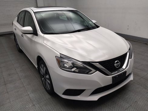 Used 2019 Nissan Sentra SV w/ Special Edition Package image 13