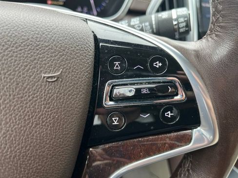 Used 2016 Cadillac SRX Luxury FWD image 17