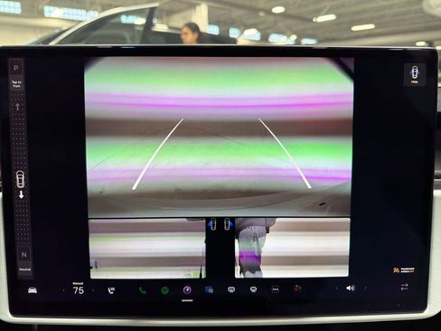 Used 2022 Tesla Model S Plaid image 24