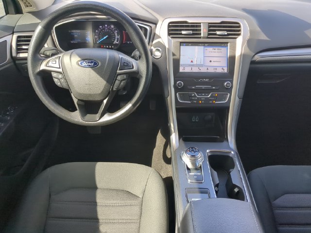 Used 2019 Ford Fusion SE FWD image 16