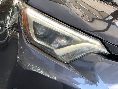 Used 2016 Toyota RAV4 SE FWD image 27
