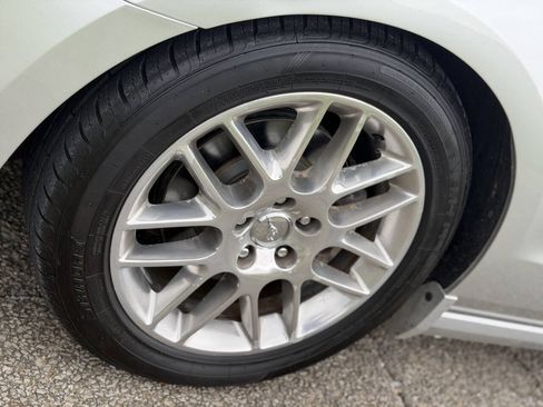 Used 2013 Ford Mustang Premium RWD image 29