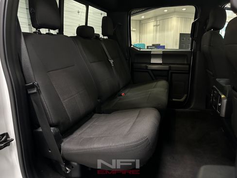 Used 2016 Ford F150 XLT w/ Equipment Group 302A Luxury AWD/4WD image 41