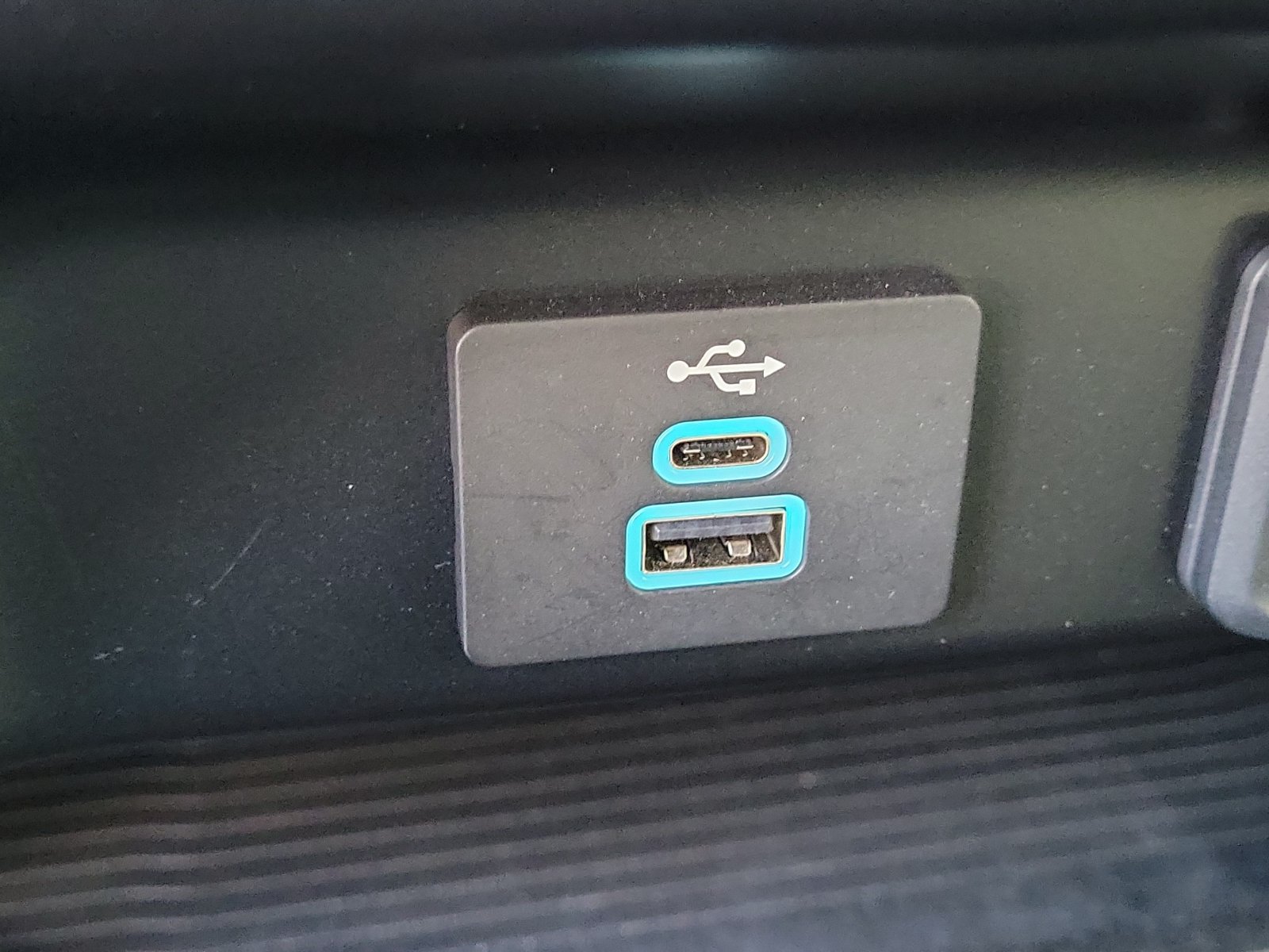 Certified 2024 Ford F250 XLT AWD/4WD image 27
