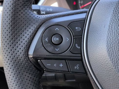 Used 2020 Toyota Corolla SE FWD image 22