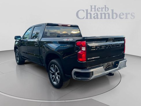Used 2024 Chevrolet Silverado 1500 LT AWD/4WD image 3