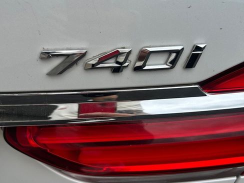 Used 2016 BMW 740i RWD image 30