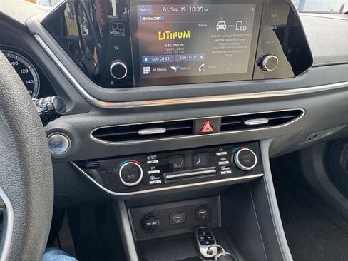 Used 2020 Hyundai Sonata Blue image 21