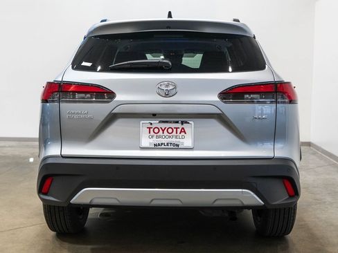 Certified 2026 Toyota Corolla Cross XLE FWD image 8