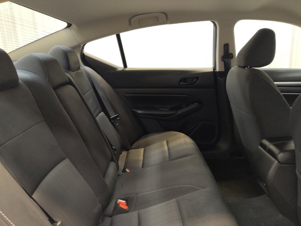 Used 2023 Nissan Altima 2.5 SV FWD image 19