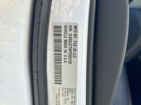 Used 2023 Dodge Durango R/T AWD/4WD image 46
