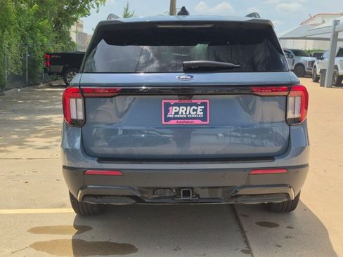 Used 2025 Ford Explorer ST-Line RWD image 6