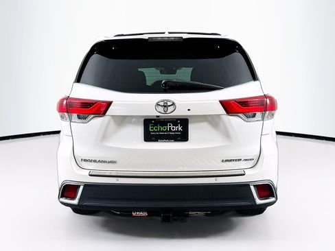 Used 2018 Toyota Highlander Limited Platinum AWD/4WD image 7