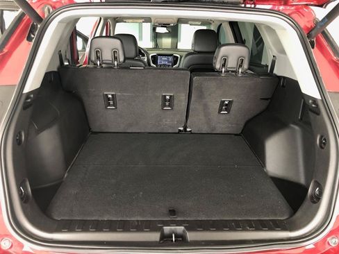 Used 2018 GMC Terrain SLT w/ Preferred Package FWD image 10