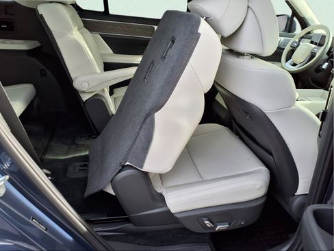Used 2025 Hyundai Santa Fe Calligraphy AWD/4WD image 27