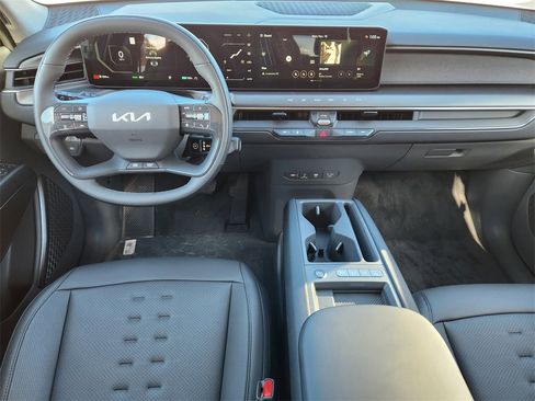 New 2026 Kia EV9 Wind image 11