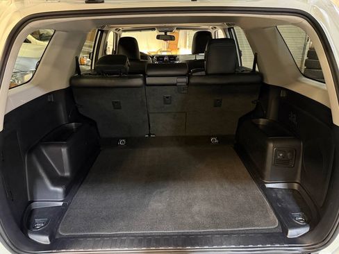 Used 2019 Toyota 4Runner Limited AWD/4WD image 18