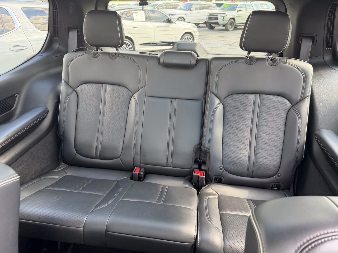 Used 2023 Jeep Grand Wagoneer Series II AWD/4WD image 14