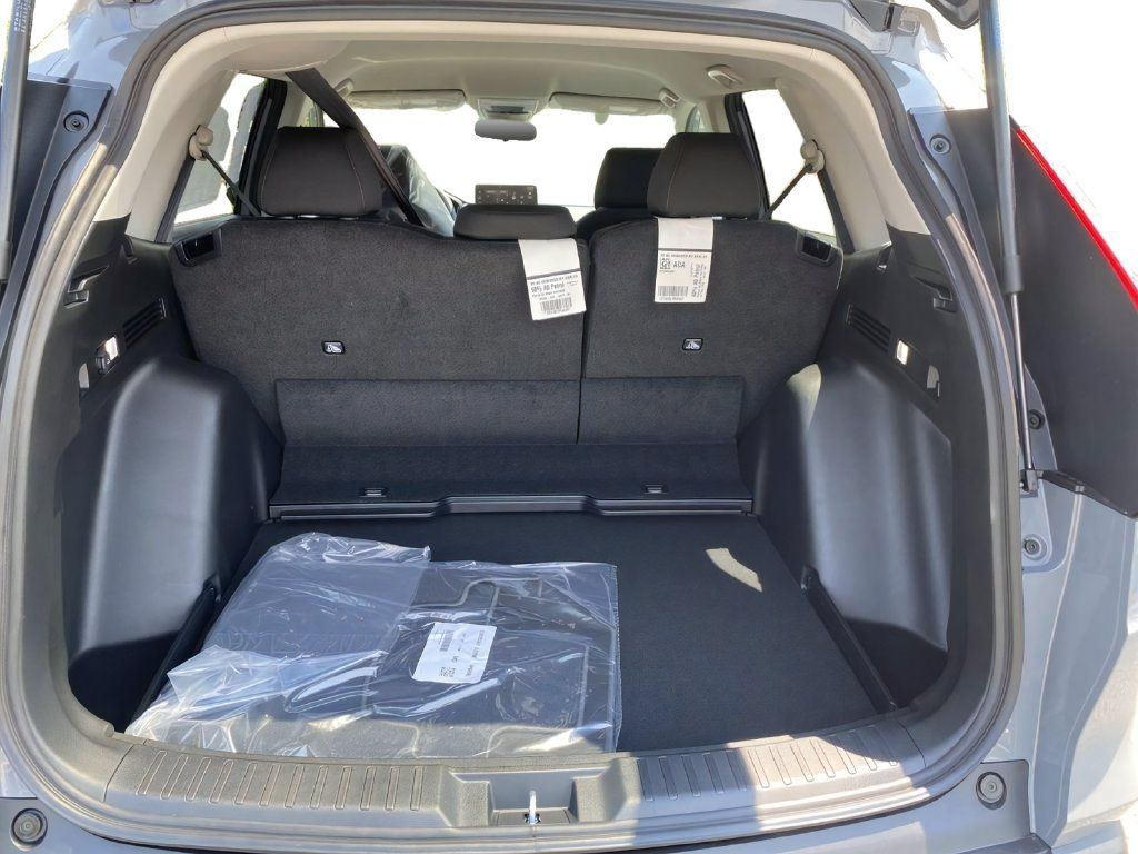 New 2026 Honda CR-V LX image 5