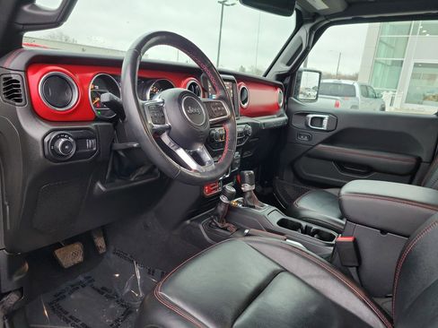 Used 2023 Jeep Wrangler Unlimited Rubicon w/ LED Lighting Group image 19