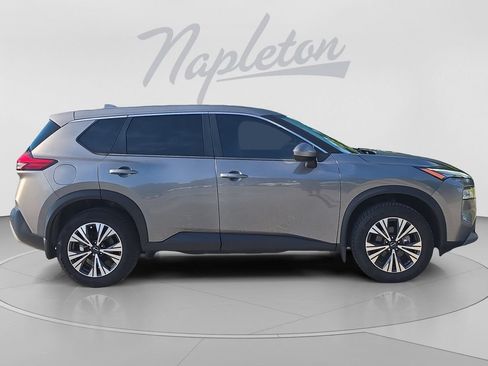 Used 2023 Nissan Rogue SV AWD/4WD image 7
