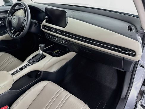 Certified 2025 Honda HR-V EX-L image 28