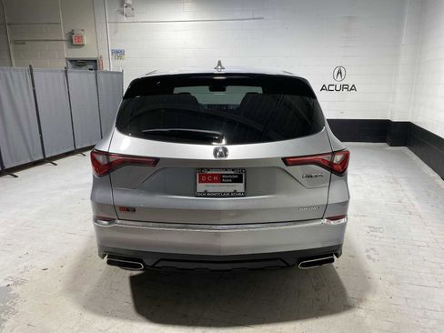 Used 2023 Acura MDX SH-AWD image 5