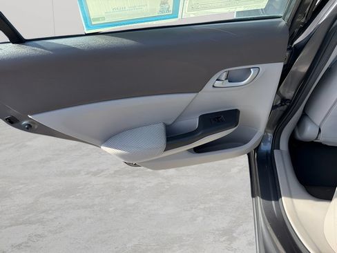 Used 2012 Honda Civic HF image 9