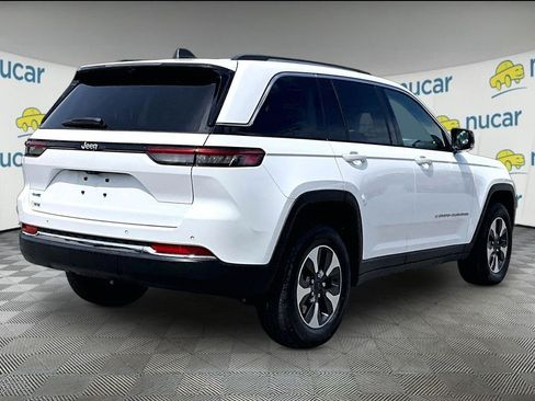 Used 2022 Jeep Grand Cherokee Limited 4xe w/ Luxury Tech Group II AWD/4WD image 6