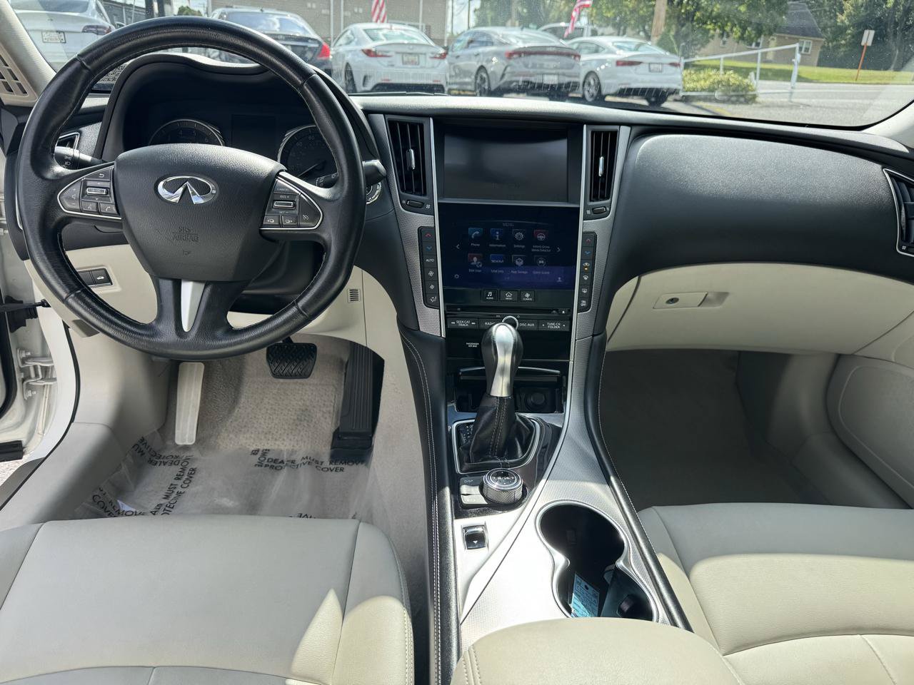 Used 2015 INFINITI Q50 w/ Moonroof Package RWD image 14