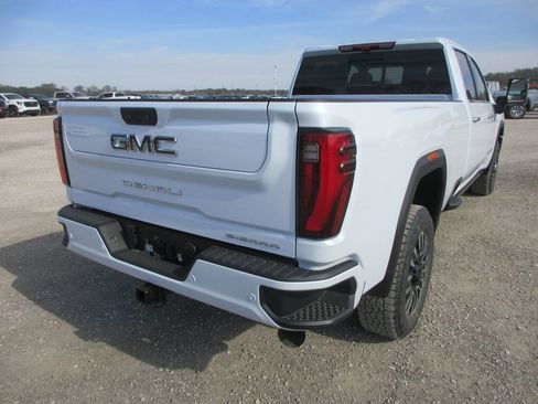 New 2026 GMC Sierra 3500 Denali Ultimate image 5