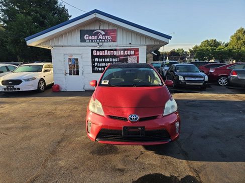 Used 2013 Toyota Prius Three w/ Solar Roof Pkg FWD image 2