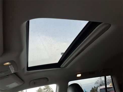 Used 2023 Nissan Armada SL w/ Cargo Package image 15