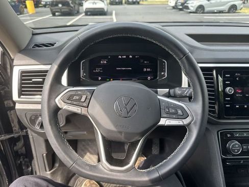 Used 2023 Volkswagen Atlas SE AWD/4WD image 13