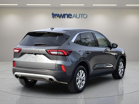 Used 2023 Ford Escape Active AWD/4WD image 5
