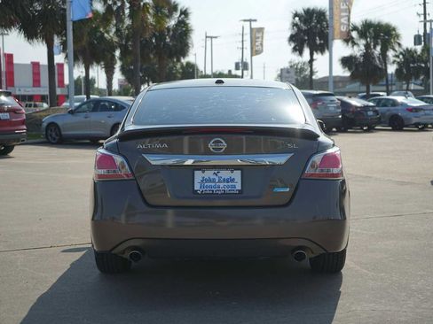 Used 2014 Nissan Altima 2.5 SL w/ Technology Package FWD image 5