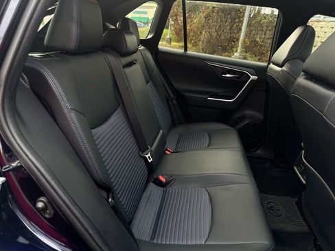 Used 2020 Toyota RAV4 XSE image 21