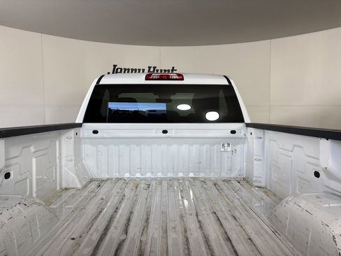 Used 2022 Chevrolet Silverado 1500 W/T w/ WT Value Package image 19