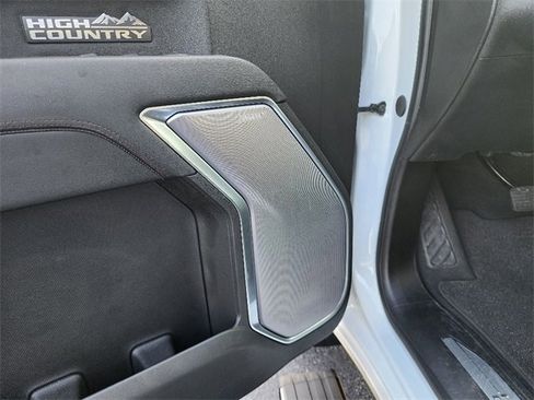 Used 2024 Chevrolet Silverado 1500 High Country w/ Technology Package image 23