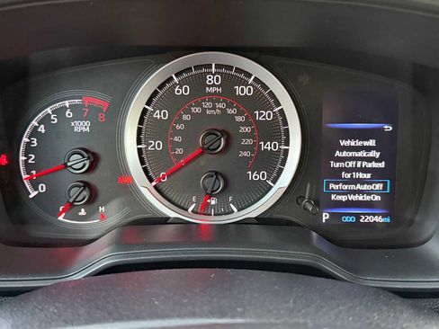 Certified 2022 Toyota Corolla Cross LE image 19