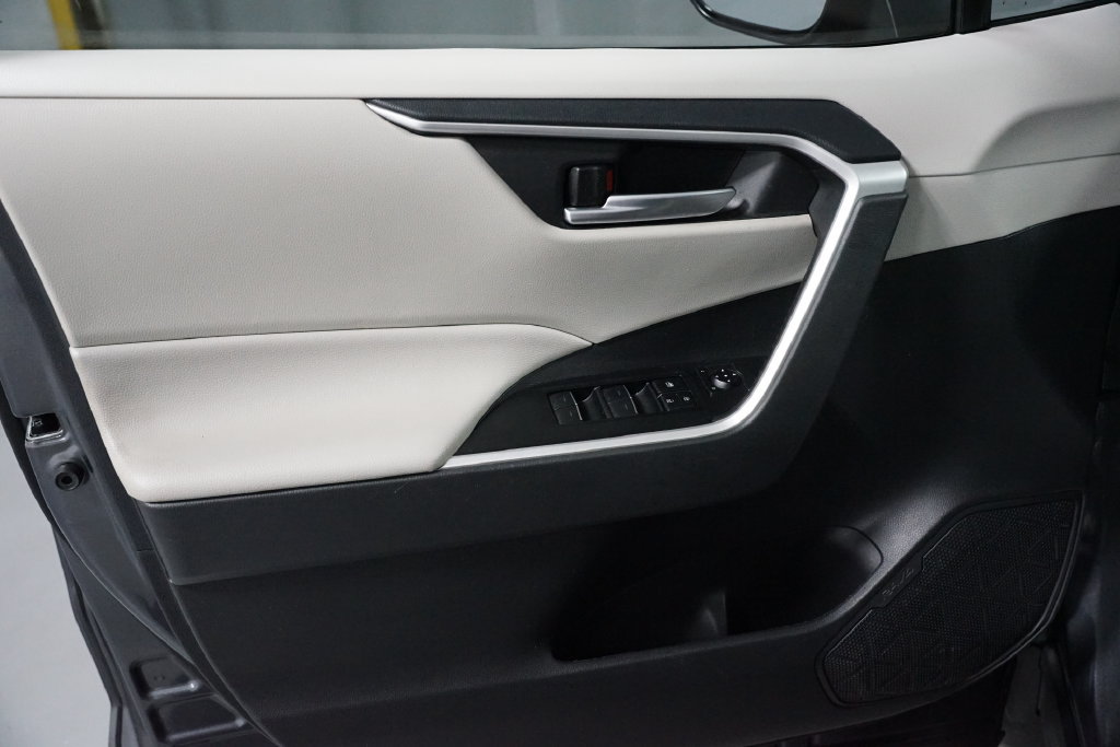 Certified 2024 Toyota RAV4 XLE Premium FWD image 30