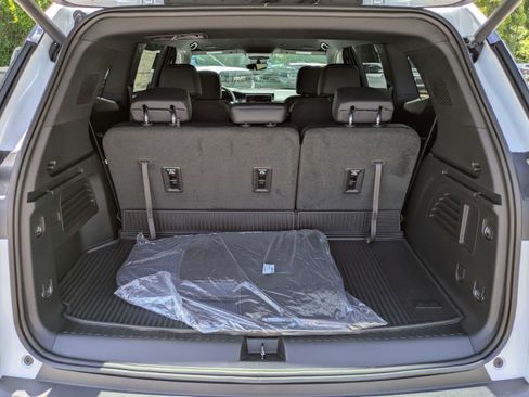 New 2026 GMC Acadia Elevation w/ Black Edition FWD image 13