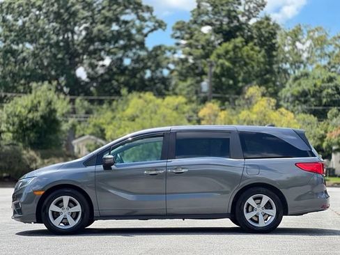 Used 2018 Honda Odyssey EX image 8