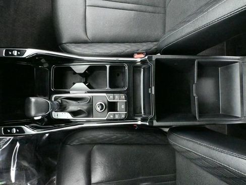 Used 2021 Kia Sorento SX image 35