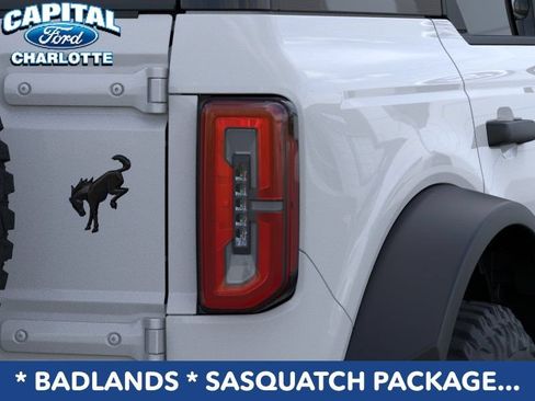 New 2026 Ford Bronco Badlands AWD/4WD image 25