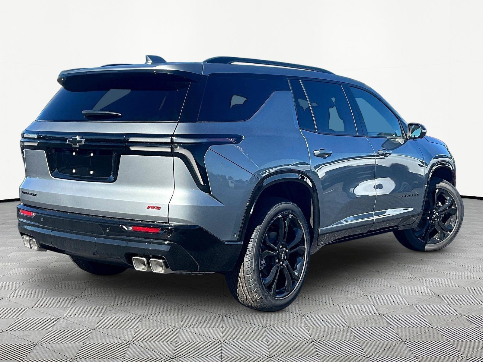 New 2027 Chevrolet Traverse RS w/ LPO, Floor Liner Package FWD image 7