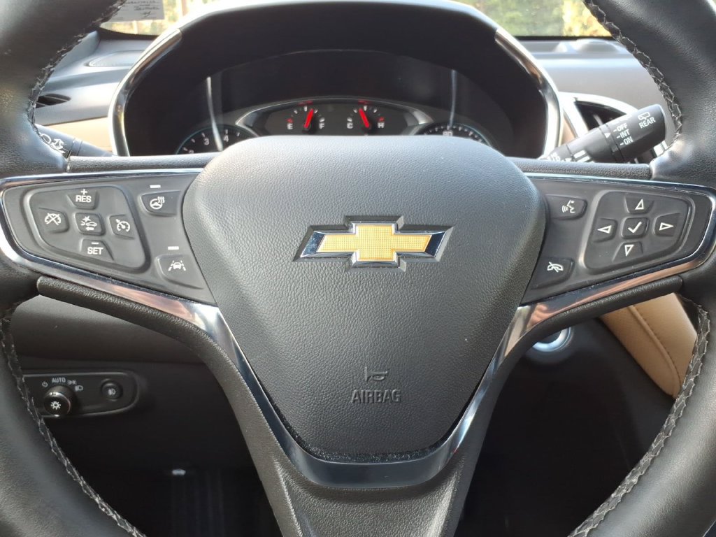 Used 2024 Chevrolet Equinox Premier AWD/4WD image 14