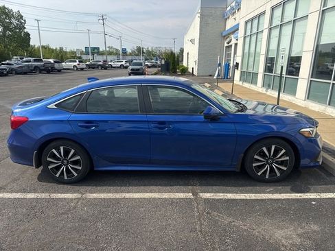 Used 2024 Honda Civic EX image 8