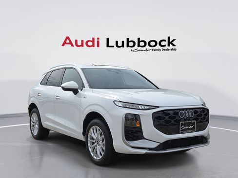 New 2026 Audi Q3 quattro 2.0T AWD/4WD image 1