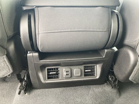 Used 2019 Chevrolet Silverado 1500 LT w/ All-Star Edition image 22